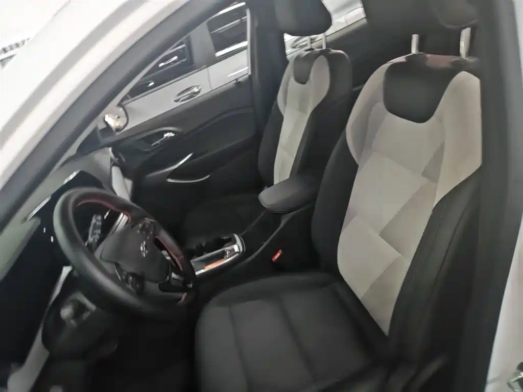 CHEVROLET XINGMAILUO