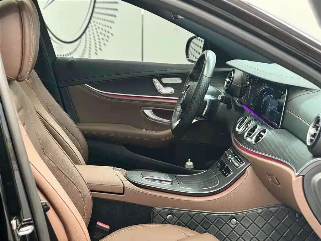 Mercedes-Benz E-Class 2022 Model Facelift II E 260 L Sport фото 8