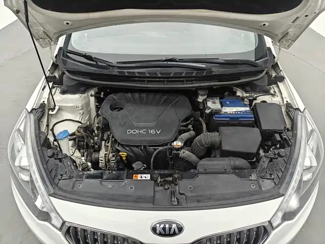 Kia K3 2015 1.6L Manual GLS фото 9