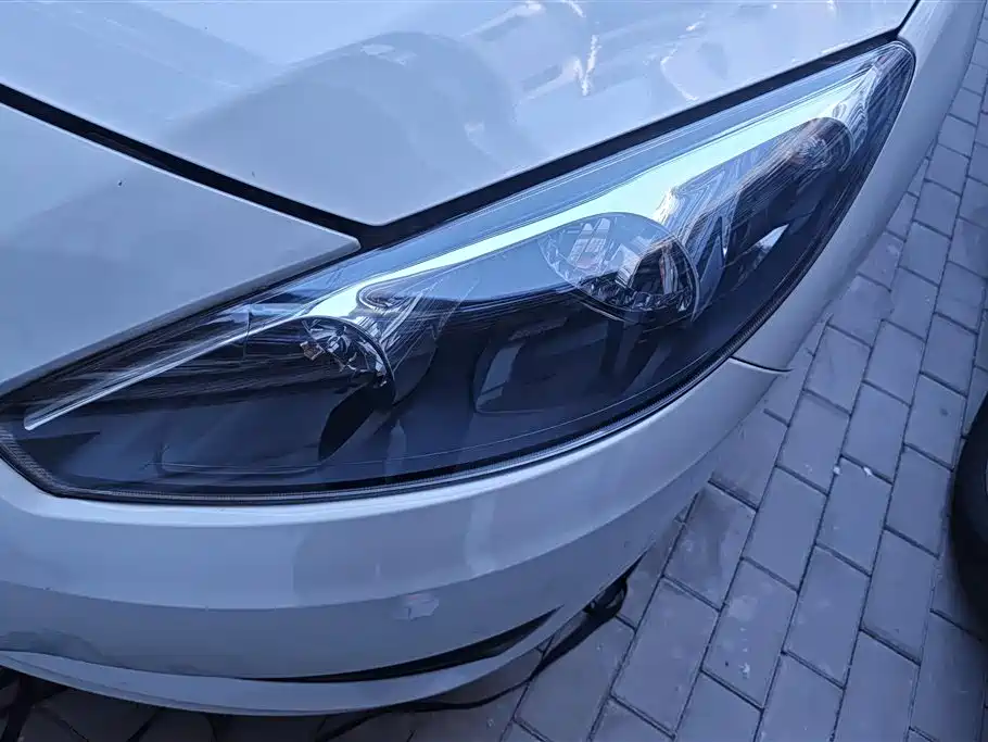 Peugeot 308 2014 Model Joy Edition Classic 1.6L Automatic Trend Style фото 5