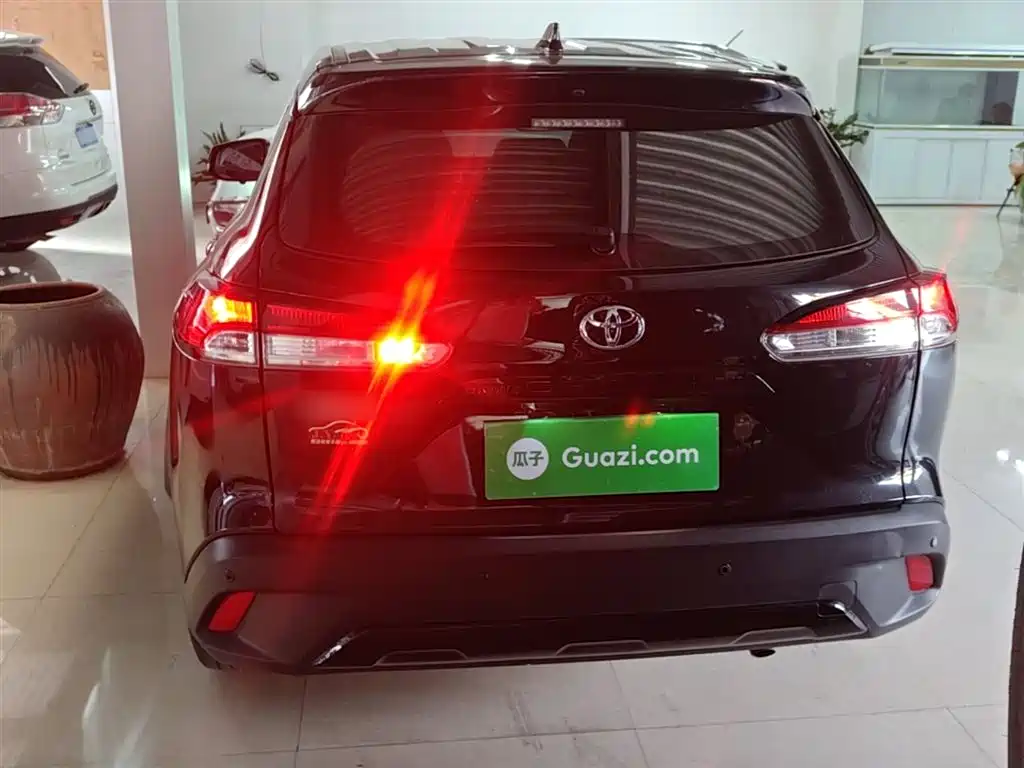 Toyota Corolla Cross 2023 2.0L Elite Edition фото 6