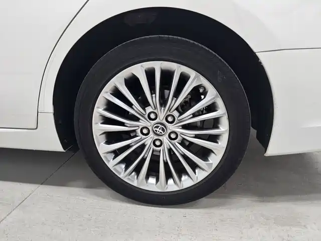 Toyota Avalon 2019 Hybrid 2.5L XLE Premium Edition China V фото 8