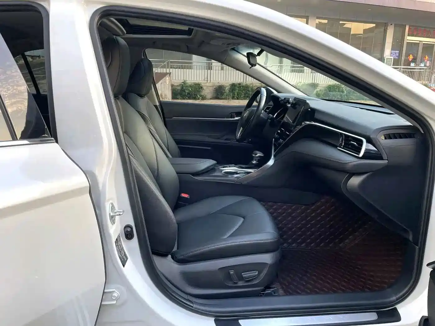 Toyota Camry 2021 2.0G Luxury Edition фото 11