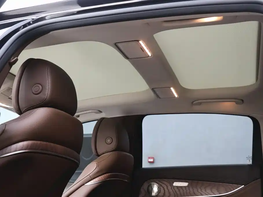 Mercedes-Benz E-Class 2023 E 300 L Fashion фото 22