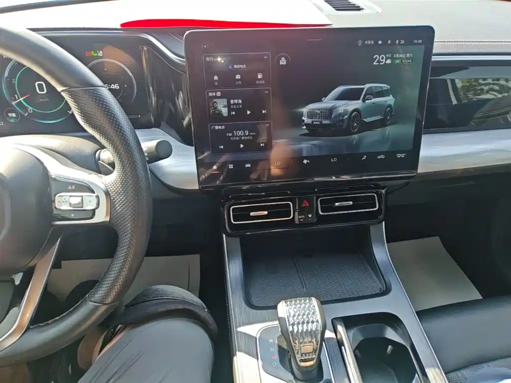GAC Trumpchi Trumpchi GS8 2022 Pilot Series 2.0TGDI 2WD Premium Edition (7-Seater) фото 13