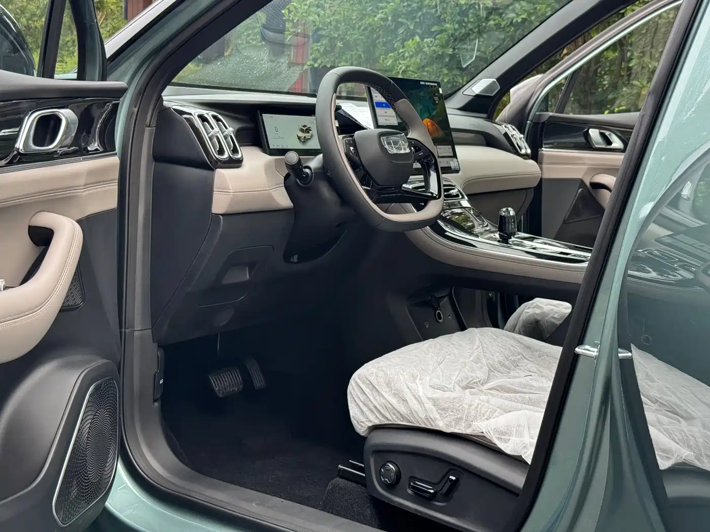 Geely Boyue L 2026 2025 4th Gen 1.5TD DCT Splendor