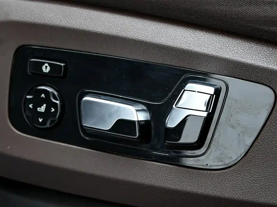 BMW X5 2022 Facelift xDrive 40Li M Sport Package фото 24