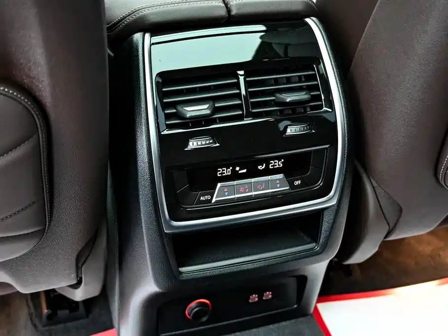 BMW X5 2022 Facelift xDrive 40Li M Sport Package фото 32