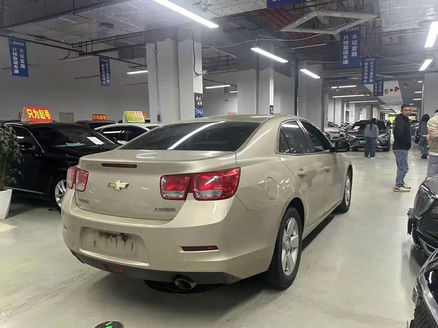 Chevrolet Malibu 2012 2.0L Automatic Comfort Edition фото 3