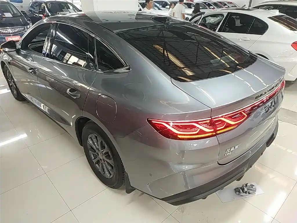 BYD Qin L 2025 DM-i Smart Drive Edition 80KM Leading фото 5