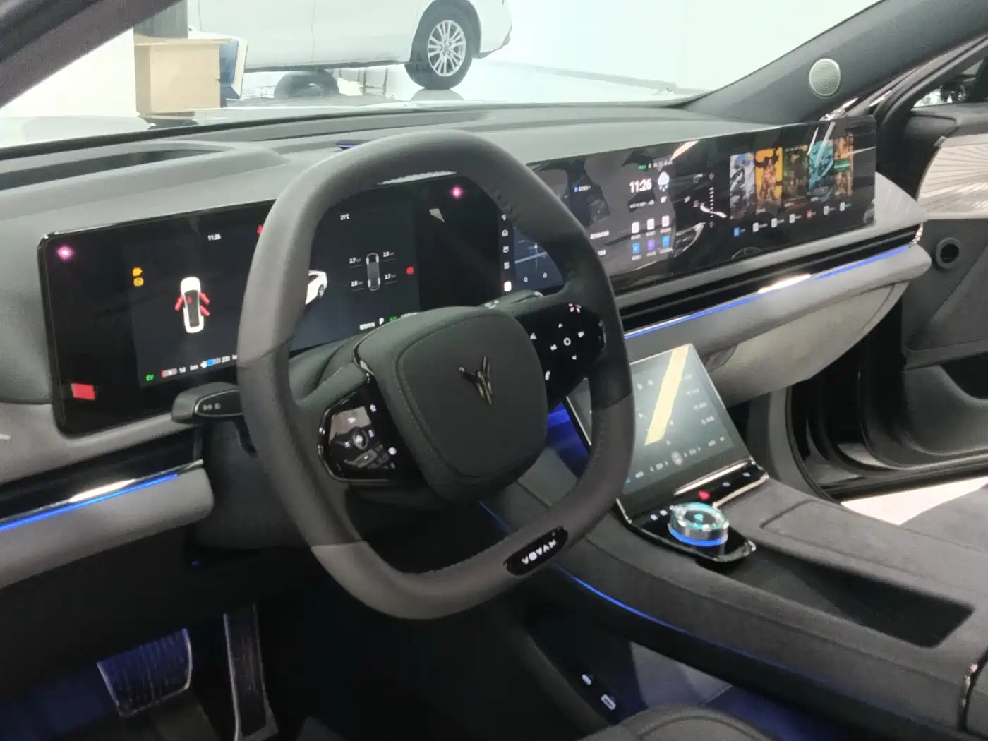 Voyah Auto VOYAH Zhuiguang 2024 PHEV AWD Ultra Long Range Flagship фото 4