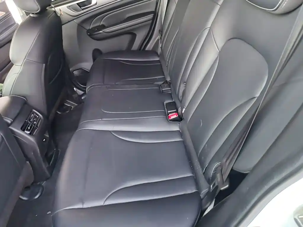 Haval M6 2024 2023 PLUS 1.5T DCT Luxury Smart Connect