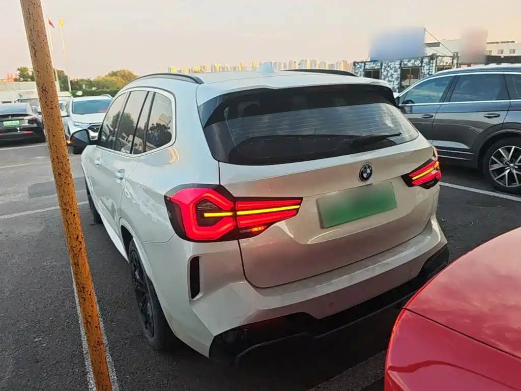 BMW iX3 2024 2023 Leading Type
