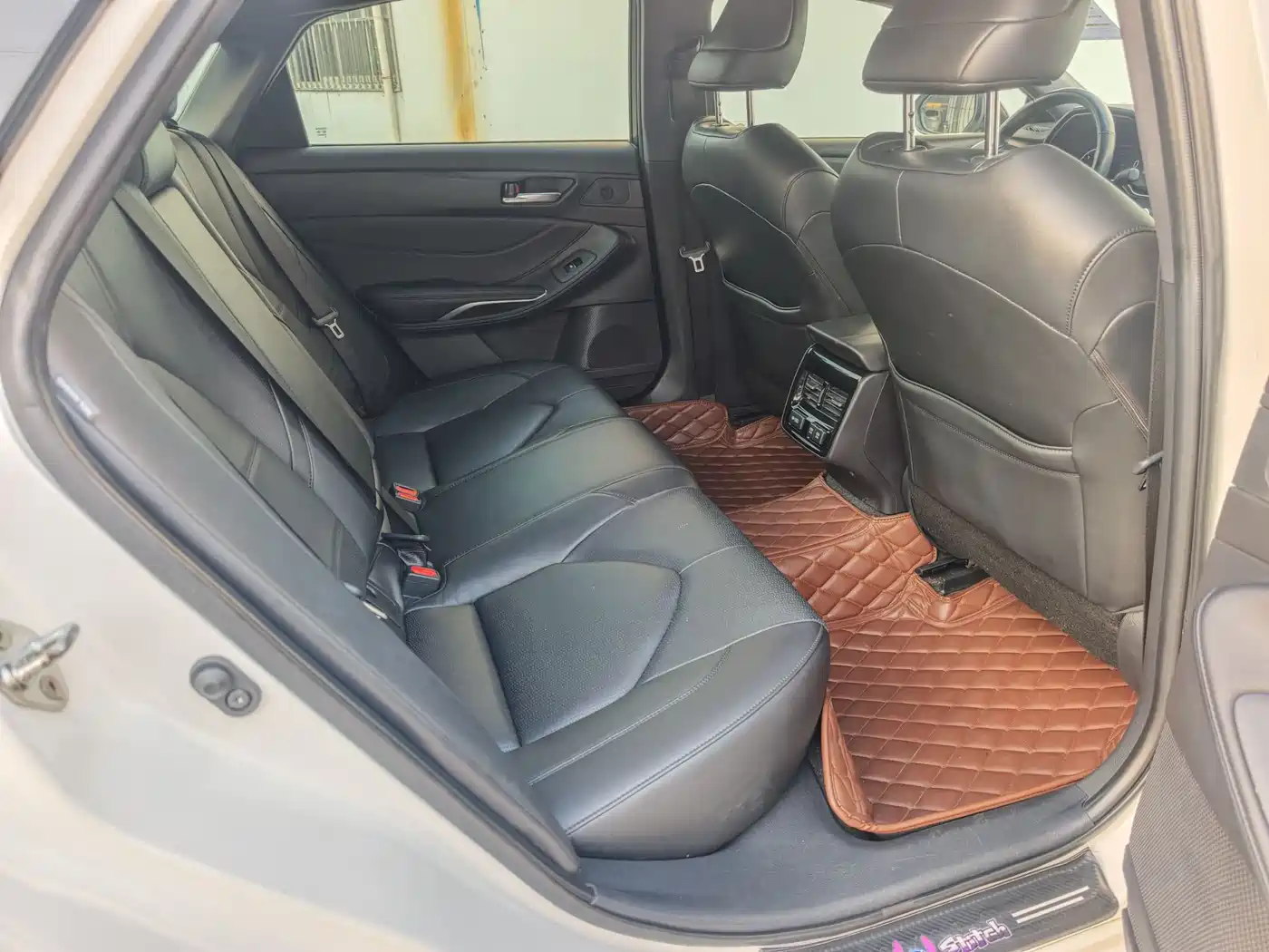Toyota Avalon 2019 2.0L XLE Premium Edition (China VI) фото 14