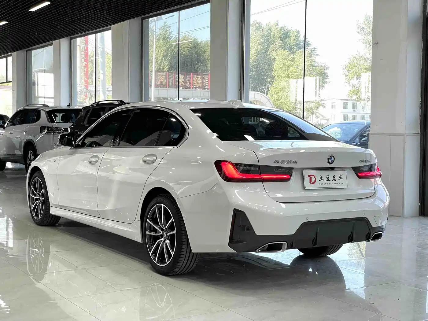 BMW 3 Series 2023 320Li M Sport Package фото 6