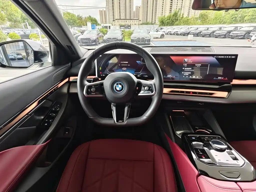 BMW i5 2026 2025 eDrive 35L M Sport Package