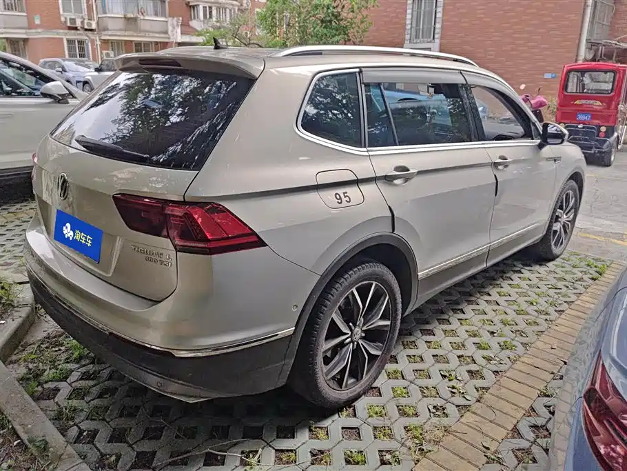 Volkswagen Tiguan L 2017 380TSI Automatic 4WD Flagship Edition фото 3