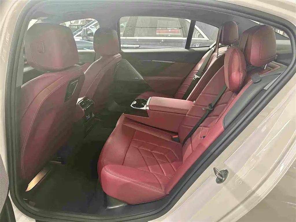 BMW 5 Series 2026 2024 530Li Leading M Sport Package