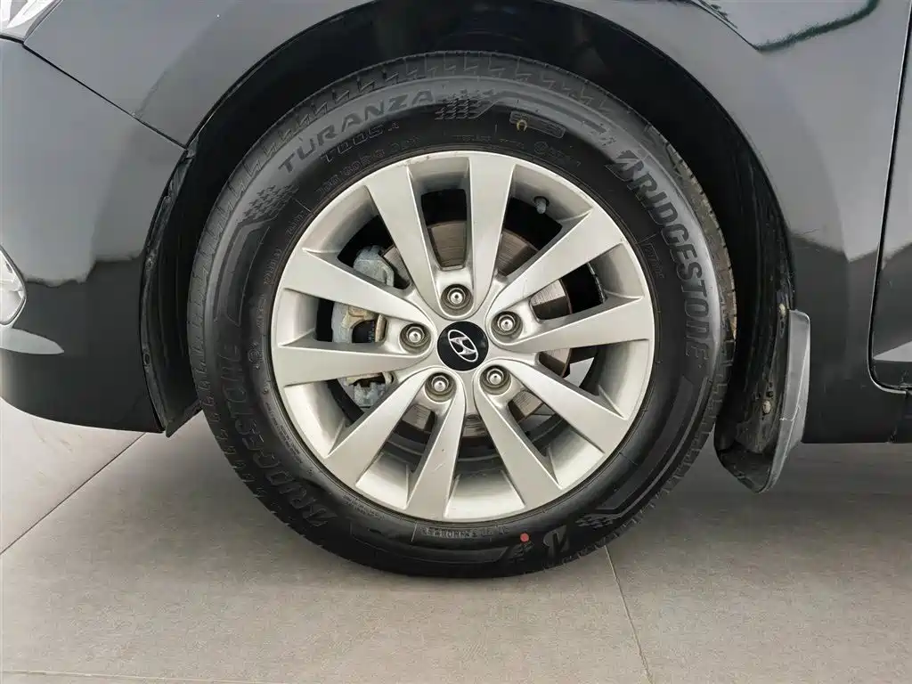 Hyundai Mistra 2014 1.8L Auto Comfort GL фото 17