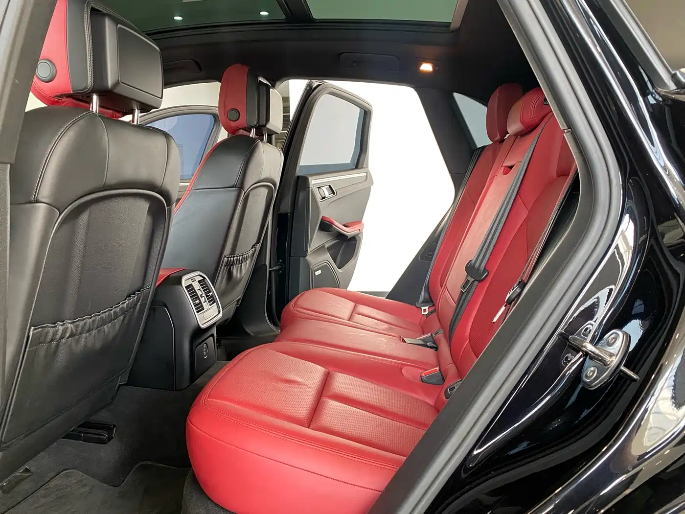 Porsche Macan 2017 Macan 2.0T фото 8