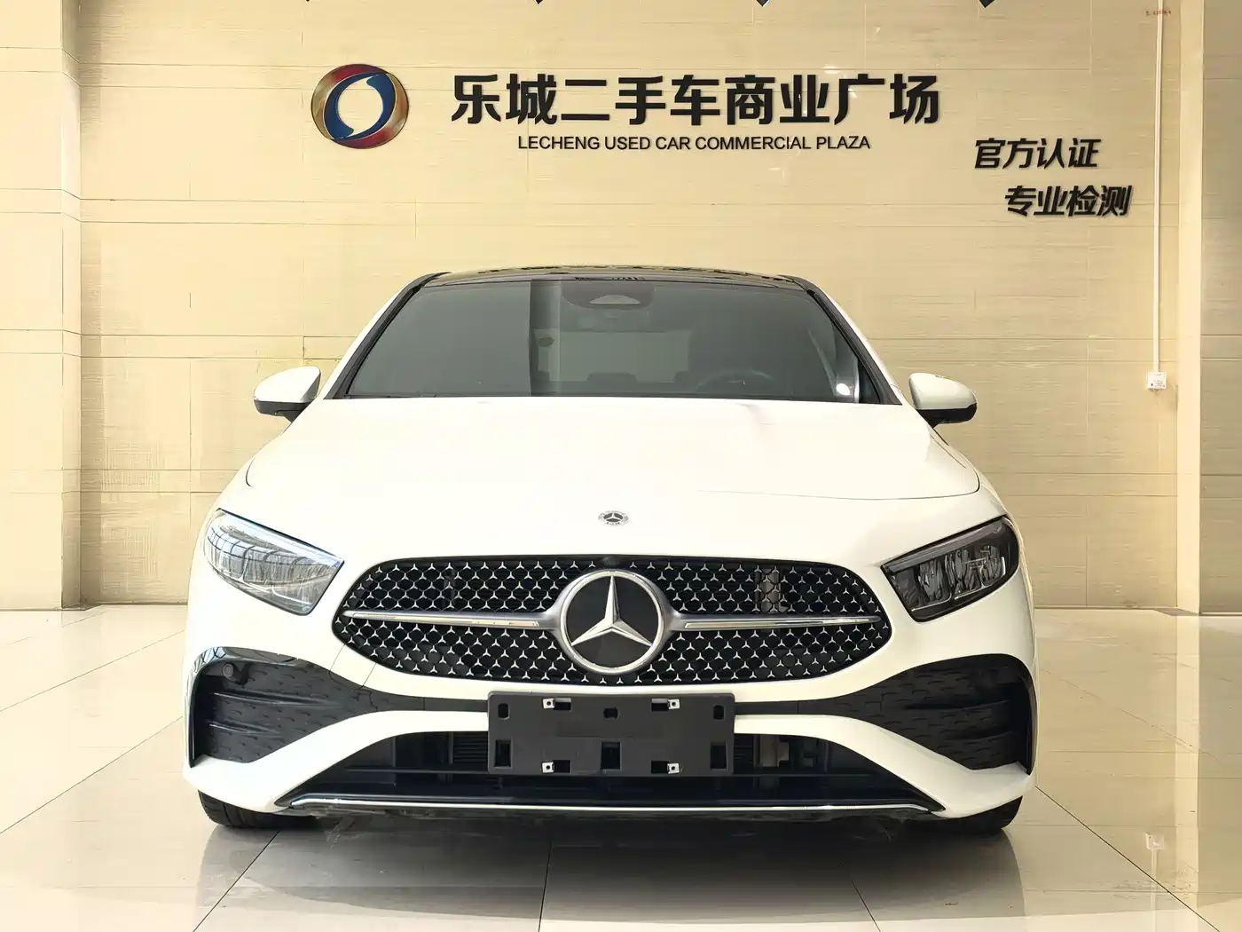 Mercedes-Benz A-Class 2023 A 180 L фото 2