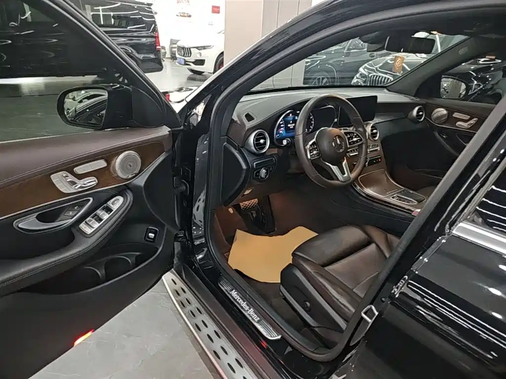 Mercedes-Benz GLC 2020 GLC 300 L 4MATIC Dynamic фото 16