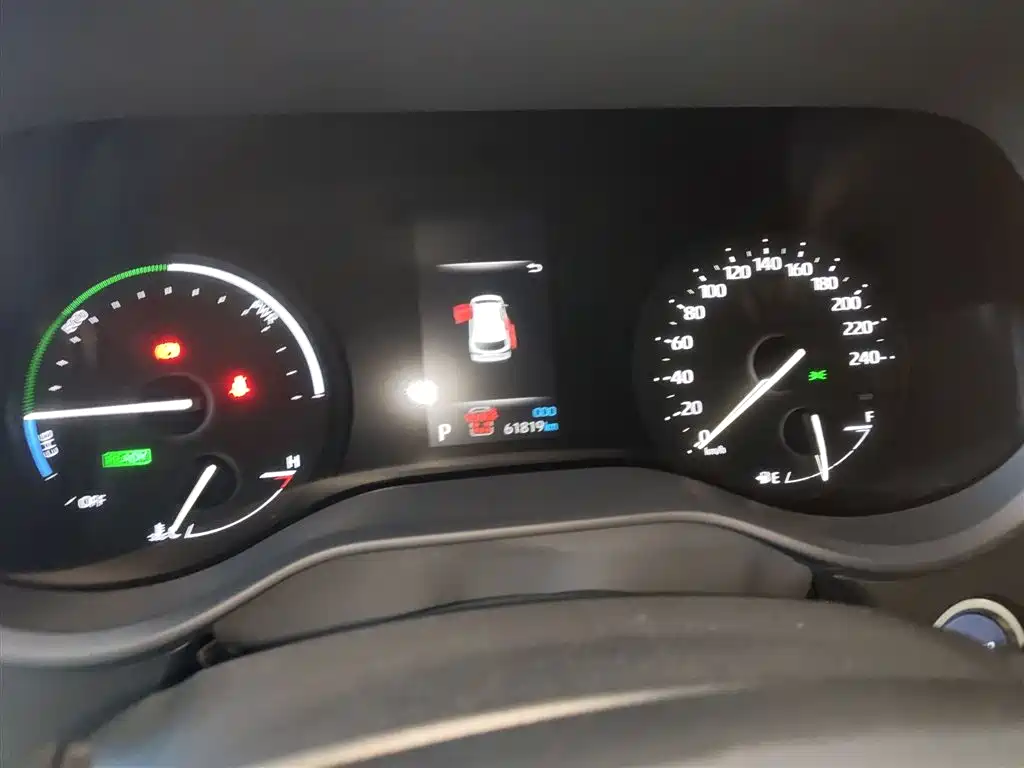 Toyota Sienna 2023 2.5L Hybrid Luxury Edition фото 12