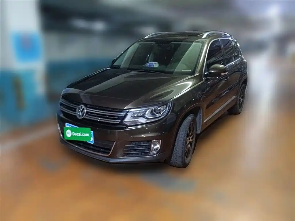 Volkswagen Tiguan 2015 2.0TSI Automatic 4WD Luxury фото 2