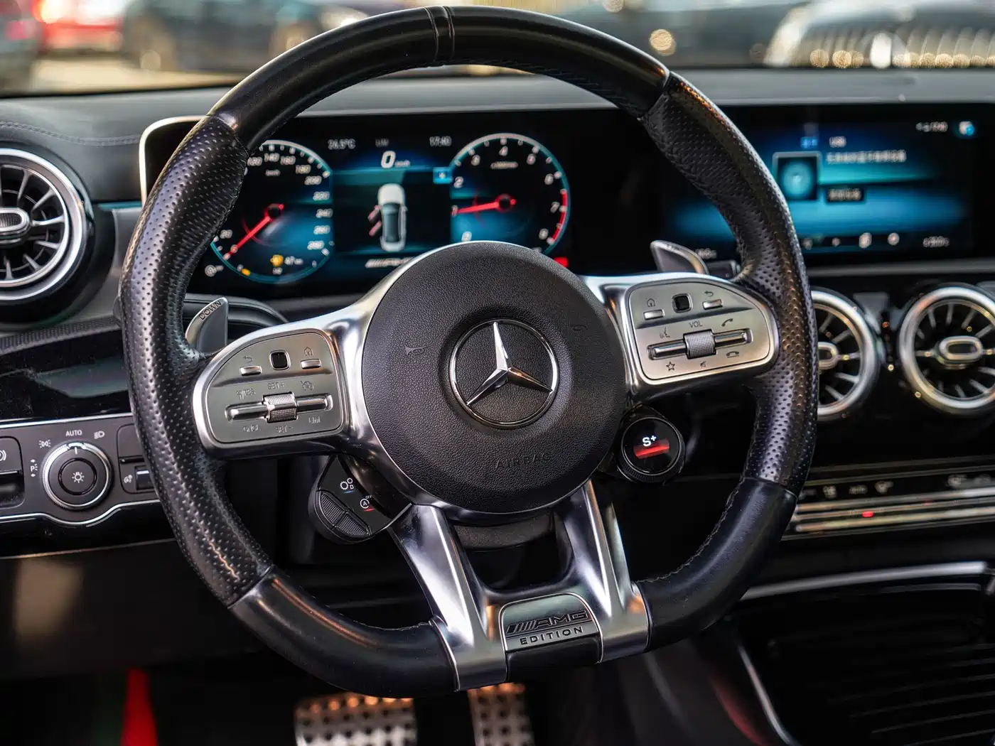 Mercedes-Benz A-Class AMG 2019 AMG A 35 L 4MATIC фото 10