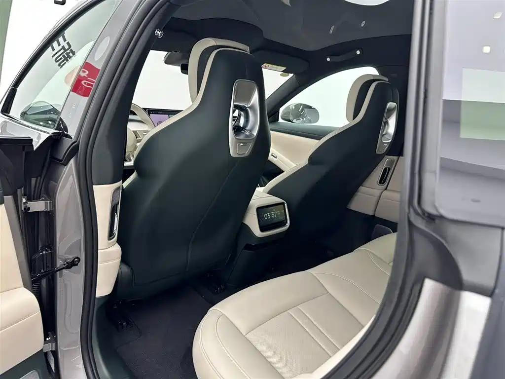 XIAOMI CAR XIAOMI YU7