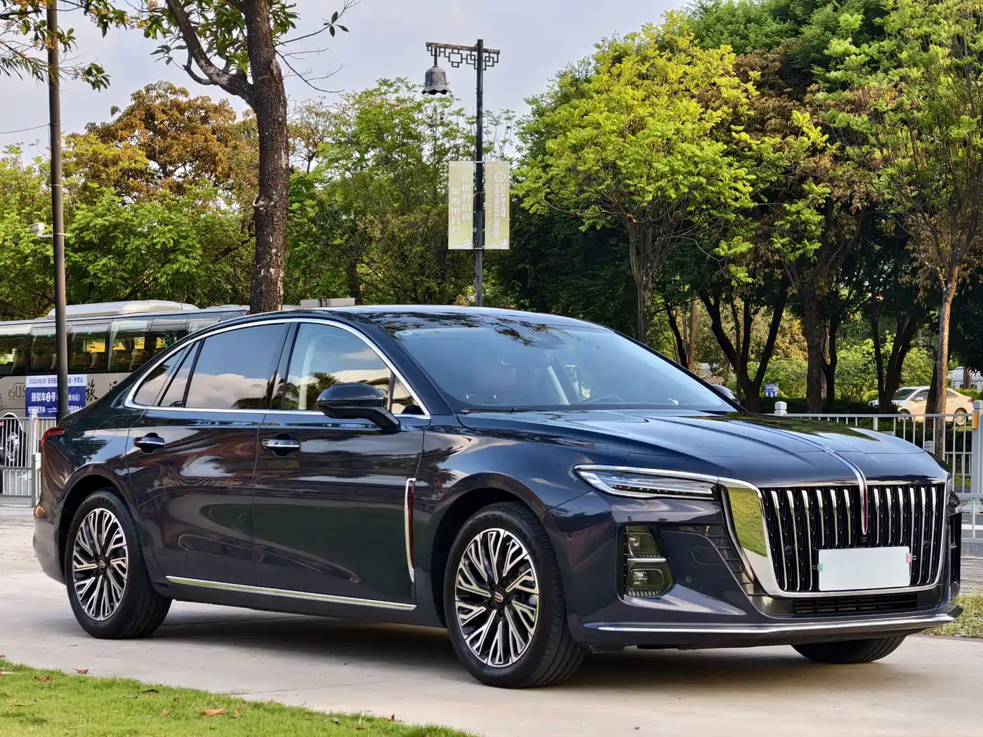 Hongqi H5 2023 2.0T Auto Smart Connect Flagship фото 3