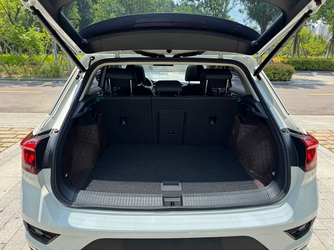 Volkswagen T-ROC 2021 280TSI DSG 2WD Comfort Smart Connect Edition фото 23