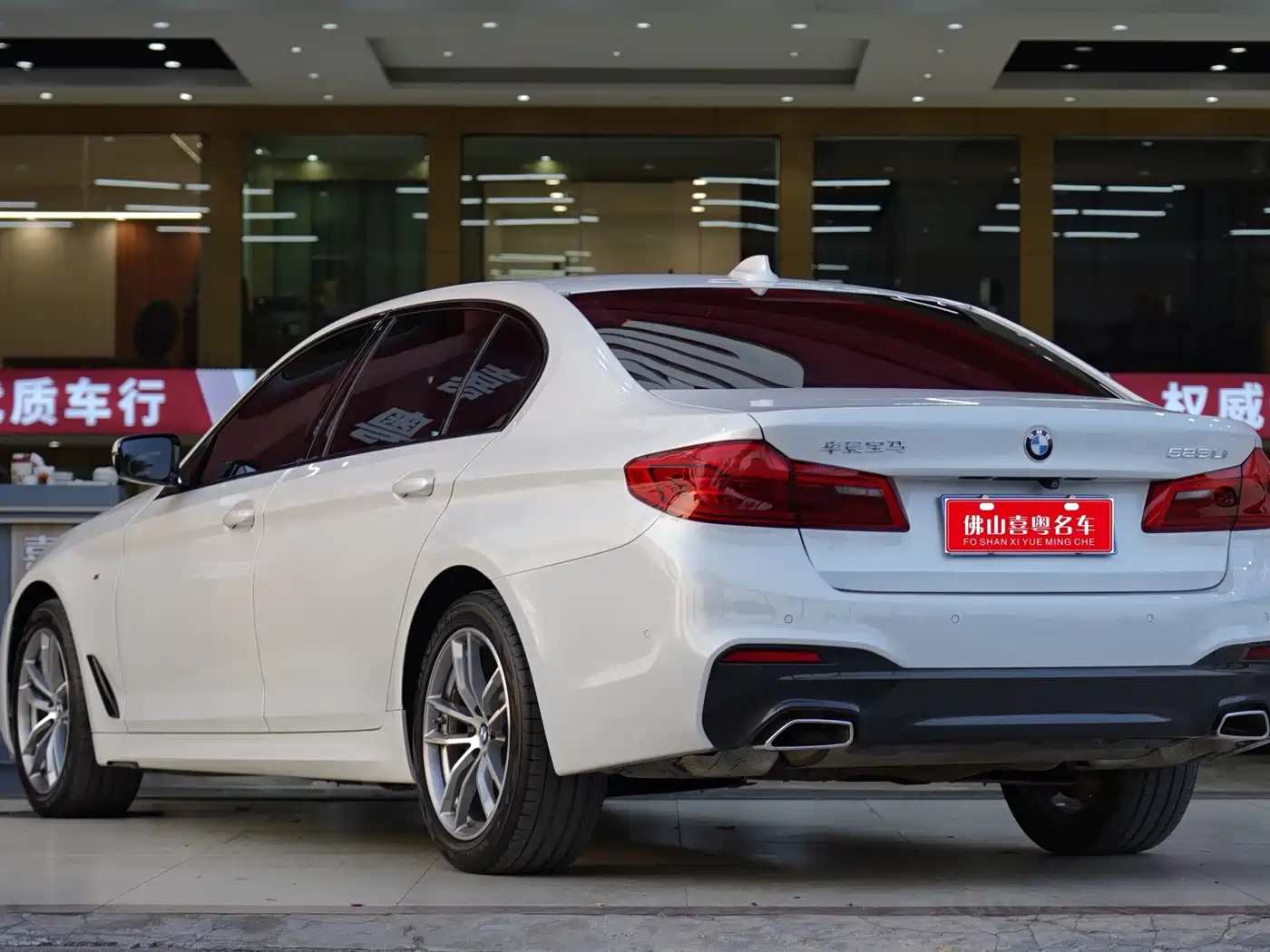 BMW 5 Series 2019 Facelift 525Li M Sport Package фото 2