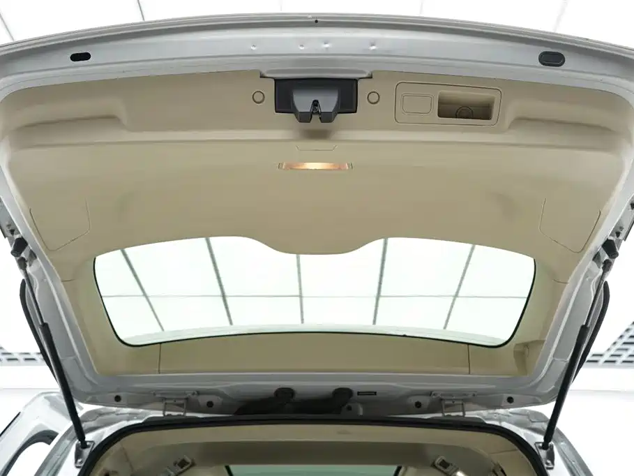 Buick GL8 2014 2.4L LT Luxury Business Executive фото 24