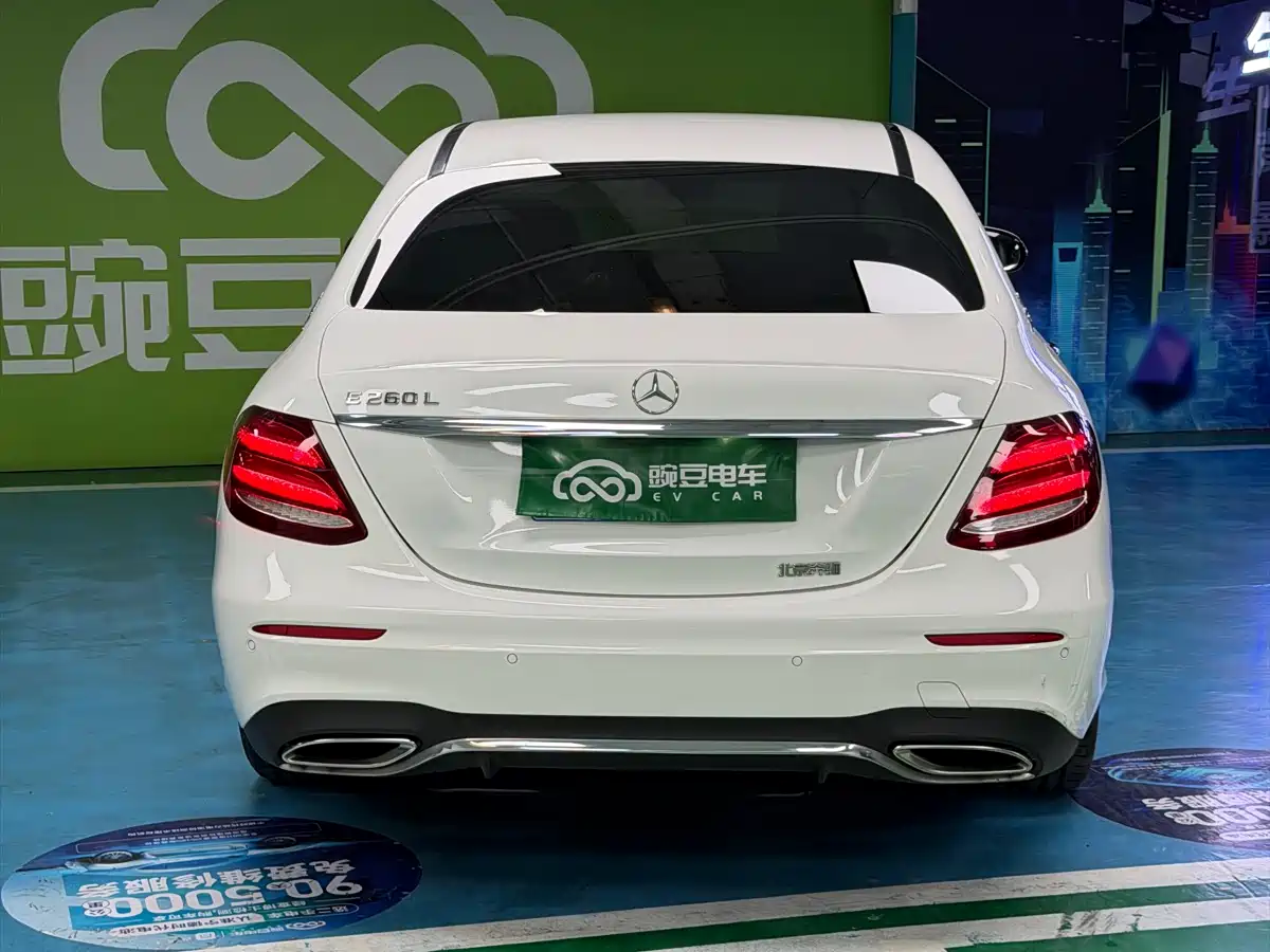 Mercedes-Benz E-Class 2019 E 260 L Sport фото 21