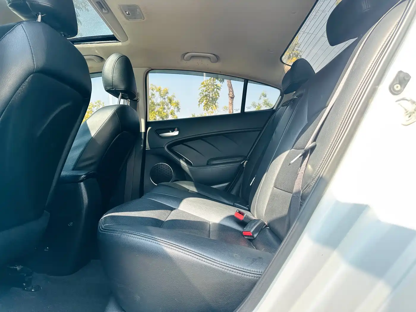 Kia K3 2016 1.6L Automatic GLS фото 12