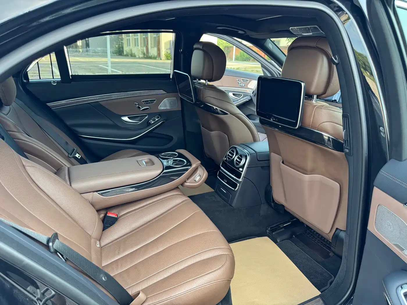 Mercedes-Benz S-Class 2017 S 320 L Luxury фото 18