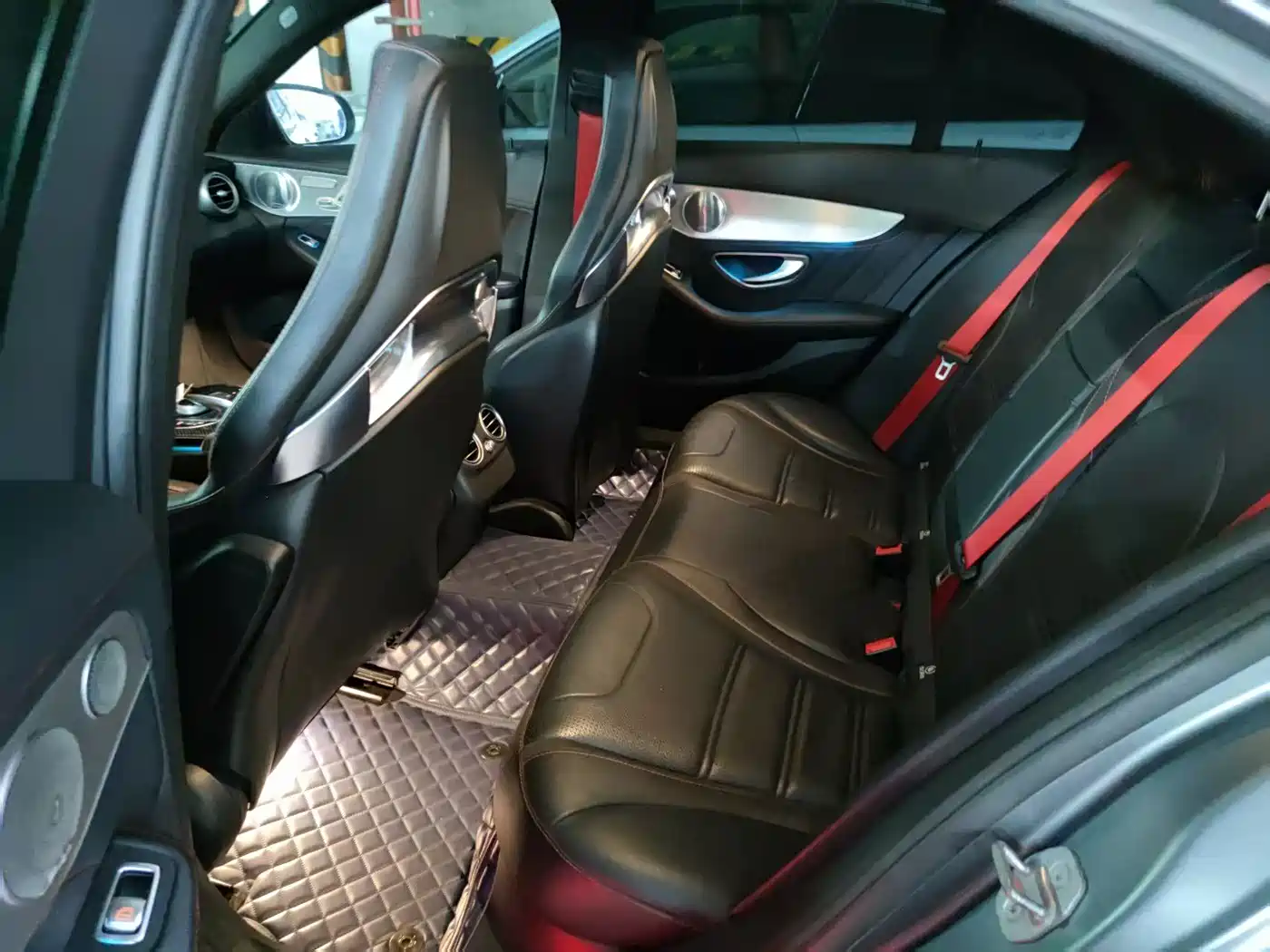 Фото 8 - Mercedes-Benz C-Class AMG