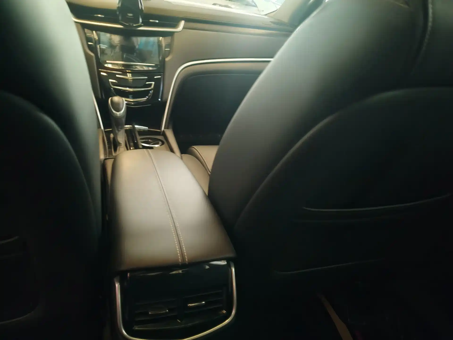 Photo 7 - Cadillac XTS