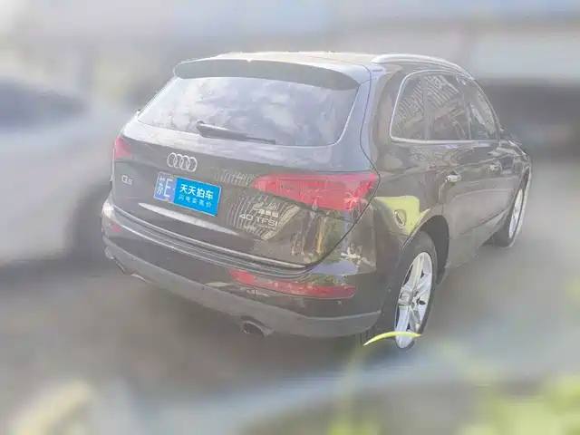 Audi Q5 2016 40 TFSI Comfort Model — фото 2