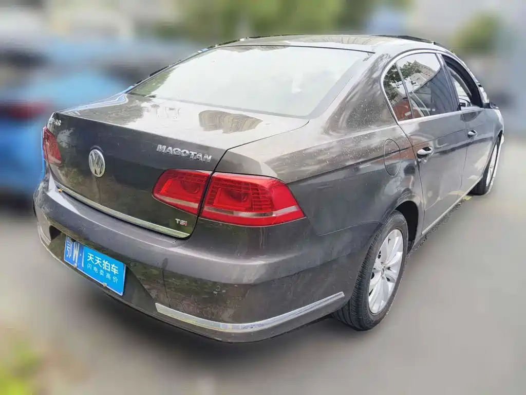 Фото 2 - Volkswagen Magotan