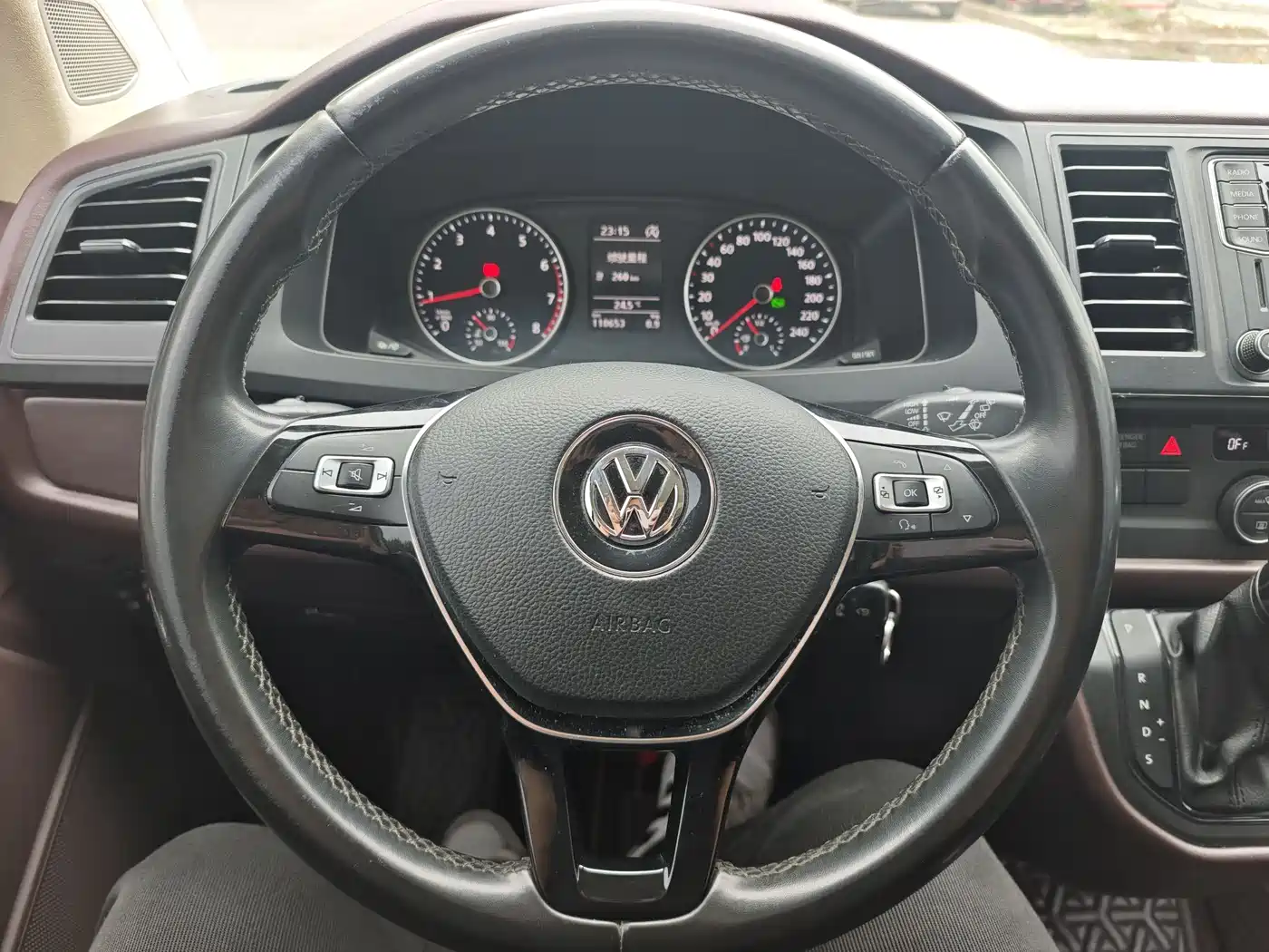 Volkswagen Caravelle 2018 2.0TSI 4WD Luxury Edition 7-Seater фото 10