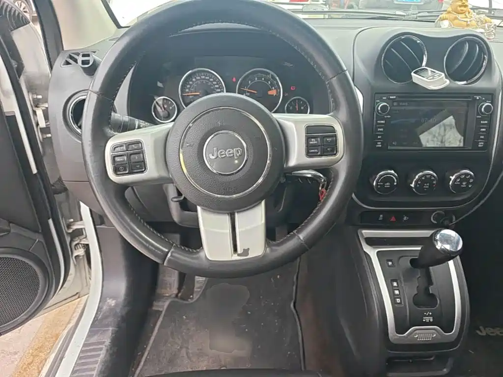 Jeep Compass (Import) 2016 2014 Facelift 2.4L 4WD Comfort Edition
