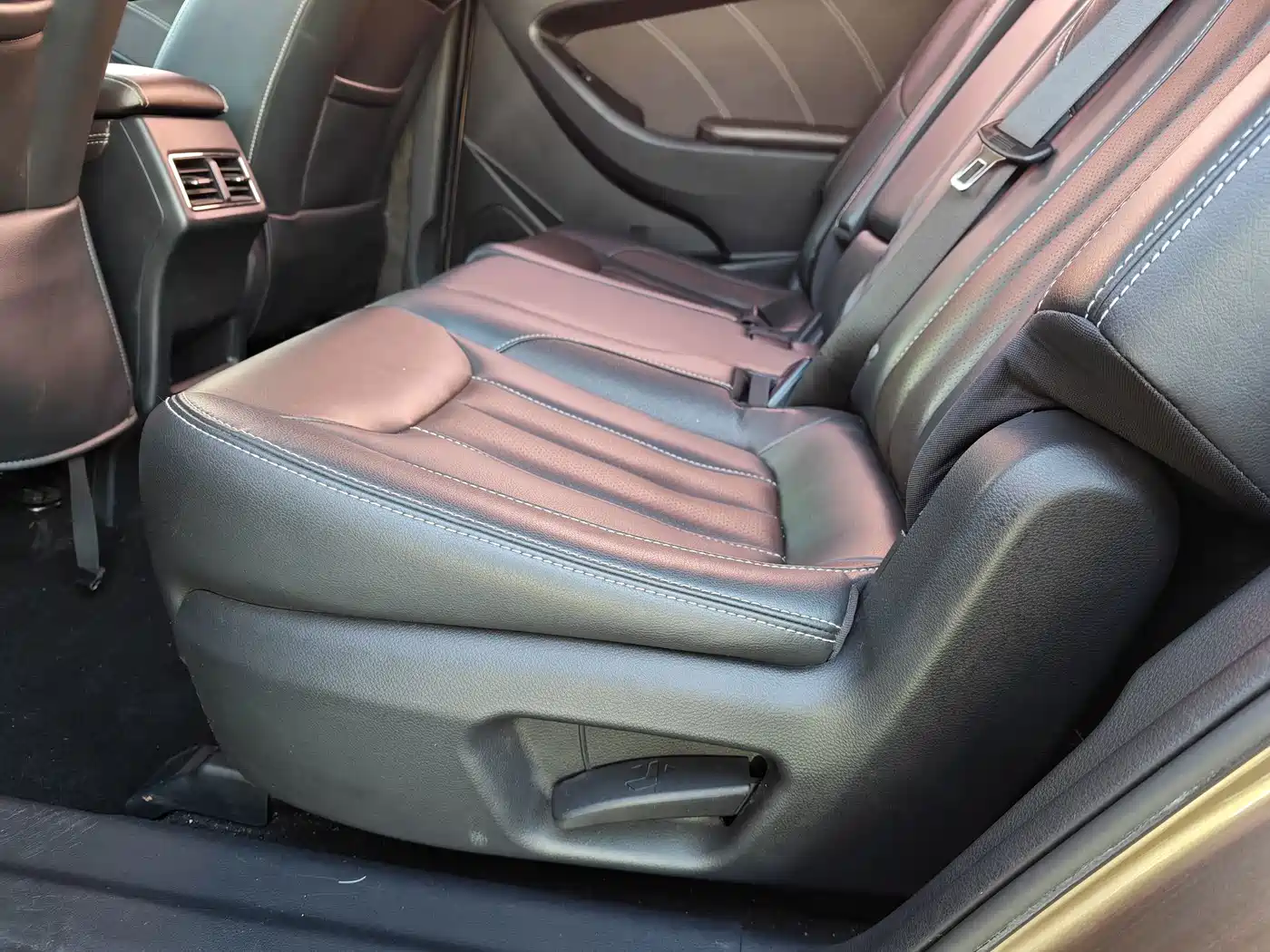 Dongfeng Fengguang Fengguang 580 2019 2020 1.5T CVT Luxury