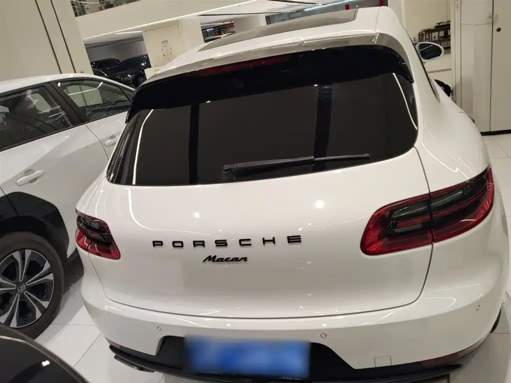 Porsche Macan 2017 Macan 2.0T фото 22