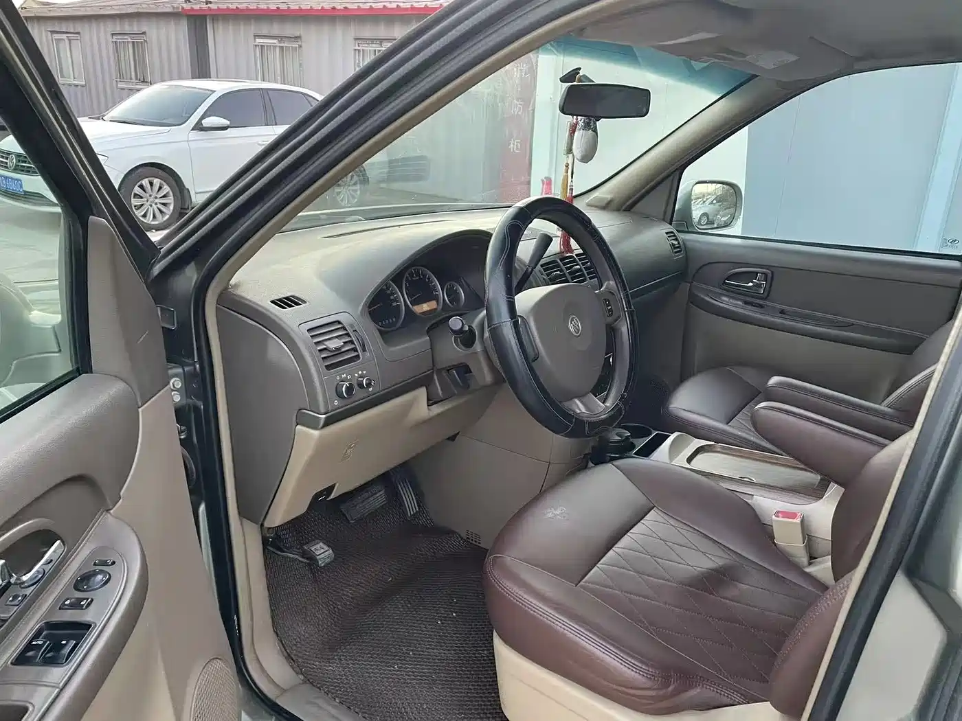 Buick GL8 2013 2.4L Classic фото 8