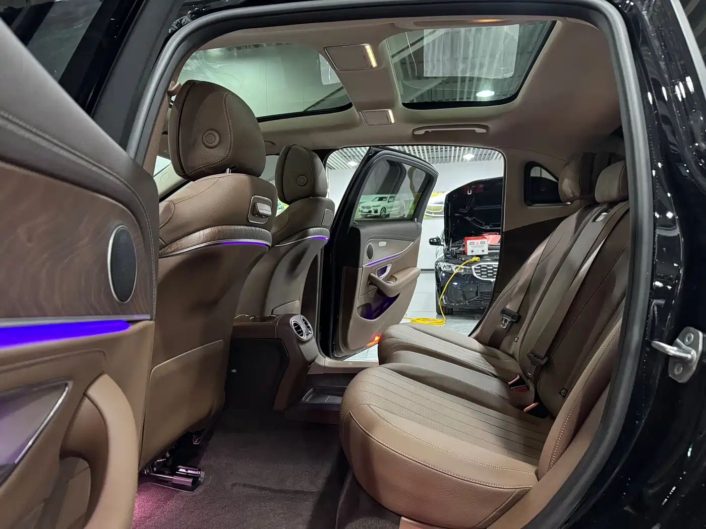Mercedes-Benz E-Class 2020 E 300 L Fashion фото 5
