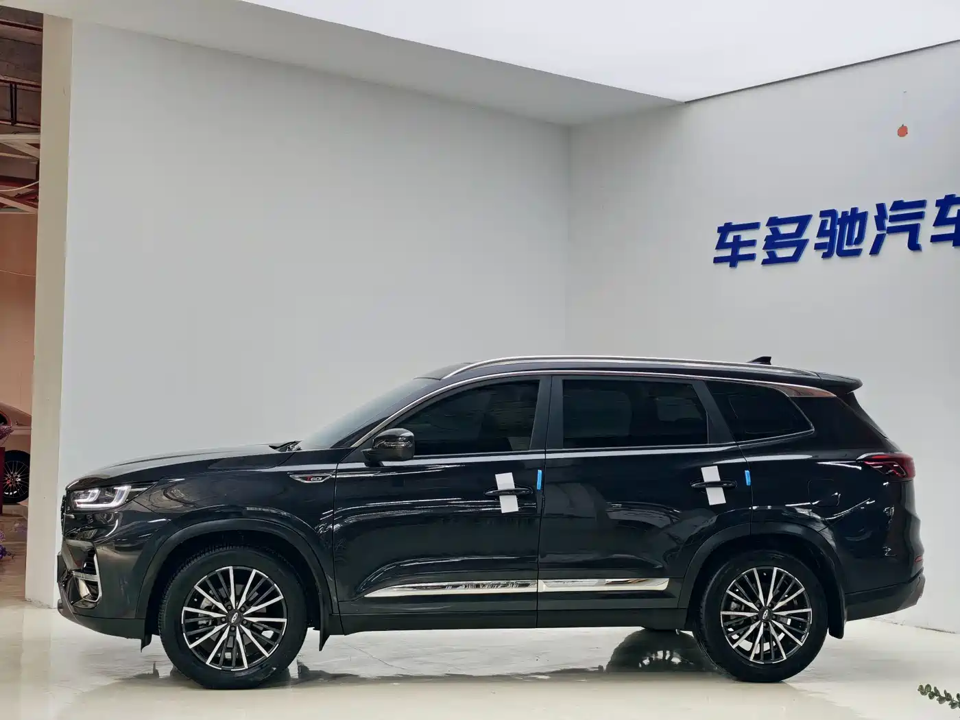 Chery Tiggo 8 PLUS 2022 290TGDI DCT Luxury Travel Edition фото 3