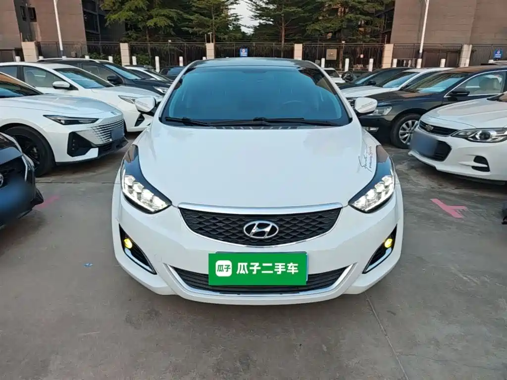 Hyundai Langdong 2016 1.6L Automatic Smart Edition фото 3