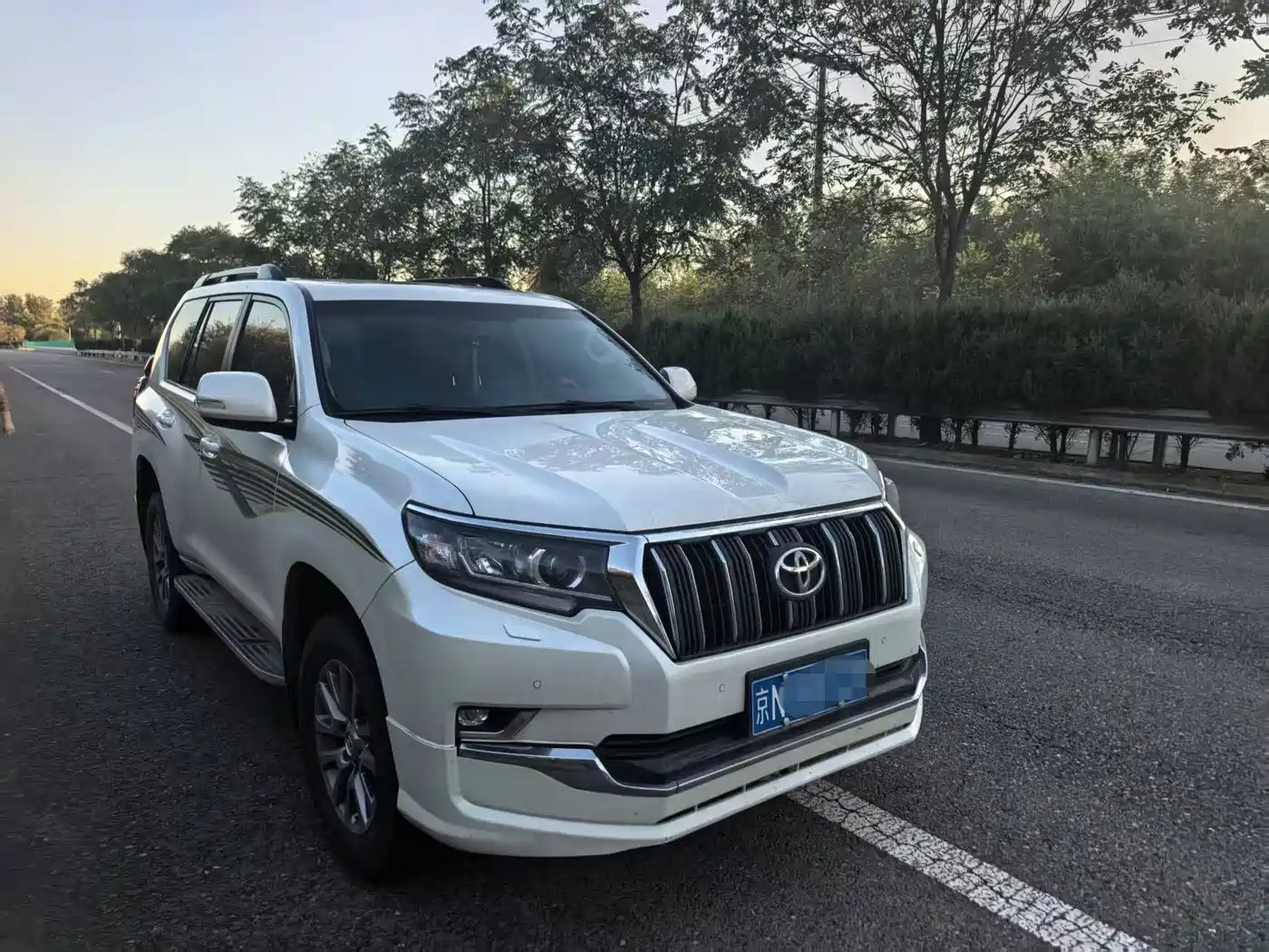 Toyota Prado 2020 2019 3.5L Automatic TX-L Zunxiang Edition with Rear-mounted Spare Tire